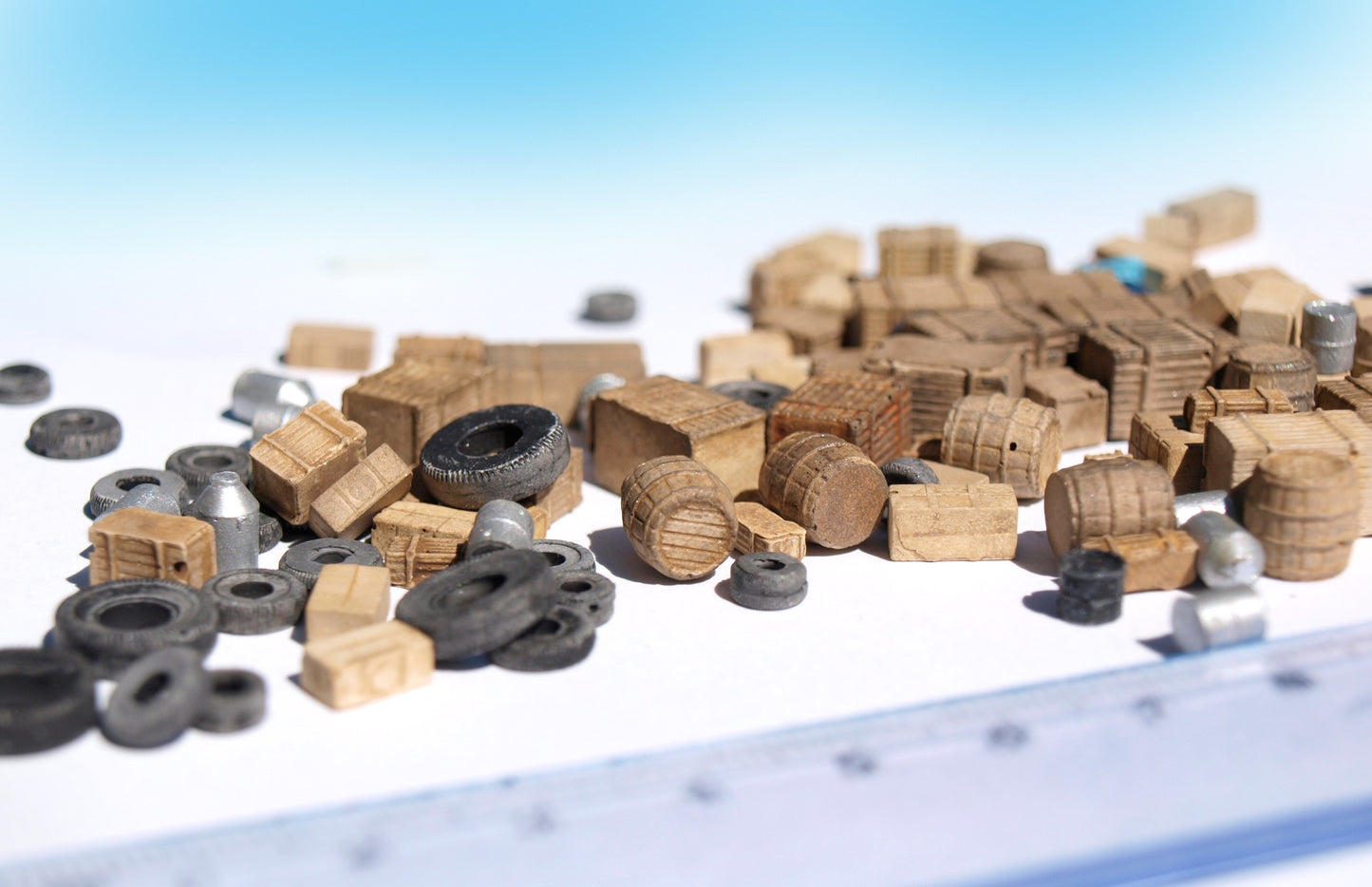 naaron88 miniature boxes, barrels, tires, junk set for HO scale diorama, model scenery