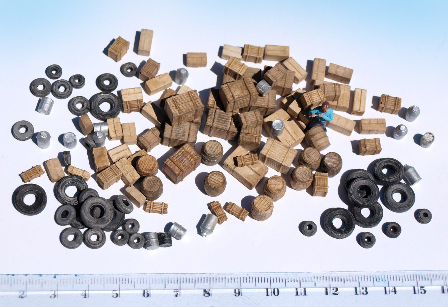 naaron88 miniature boxes, barrels, tires, junk set for HO scale diorama, model scenery
