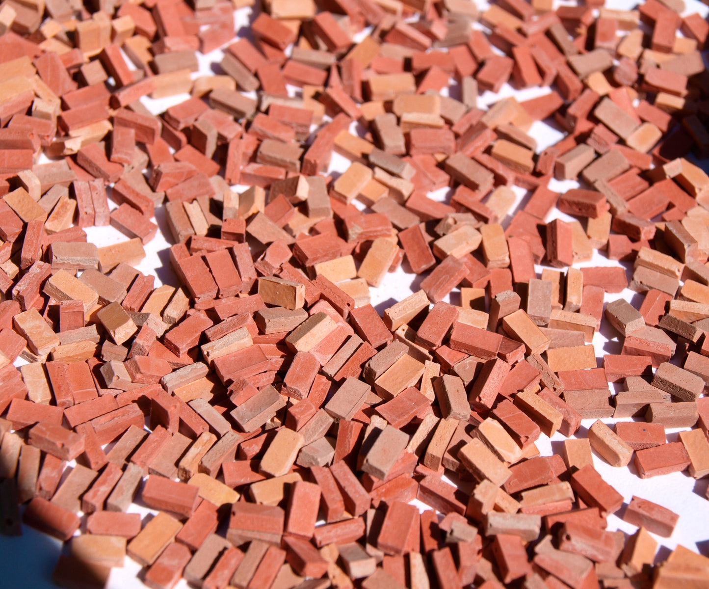 naaron88 1200 Miniature Old bricks Red Mix, for diorama dollhouse scenery building in O scale.