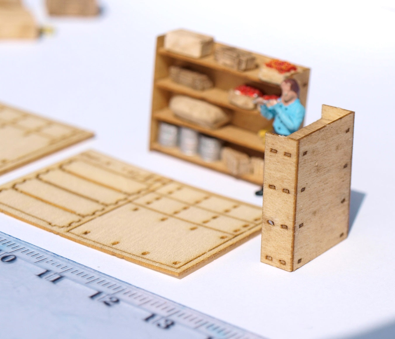naaron88 Miniature Model shelf KIT HO scale diorama dollhouse