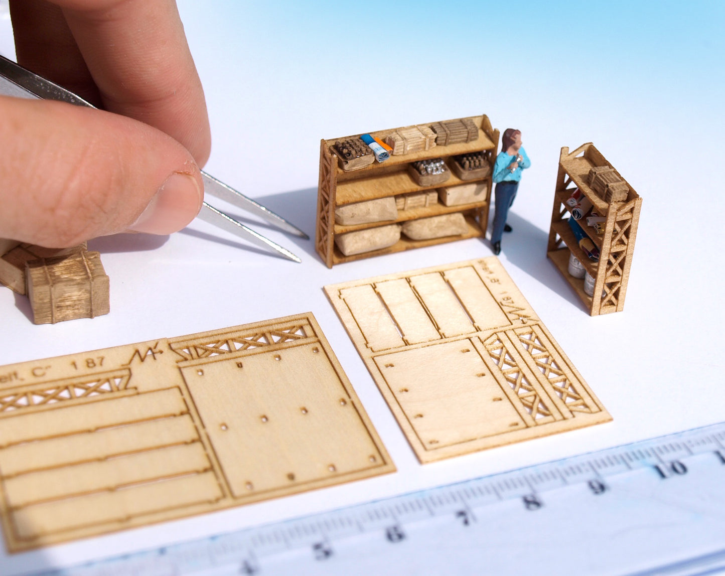 naaron88 Miniature Model shelf KIT HO scale diorama dollhouse B C