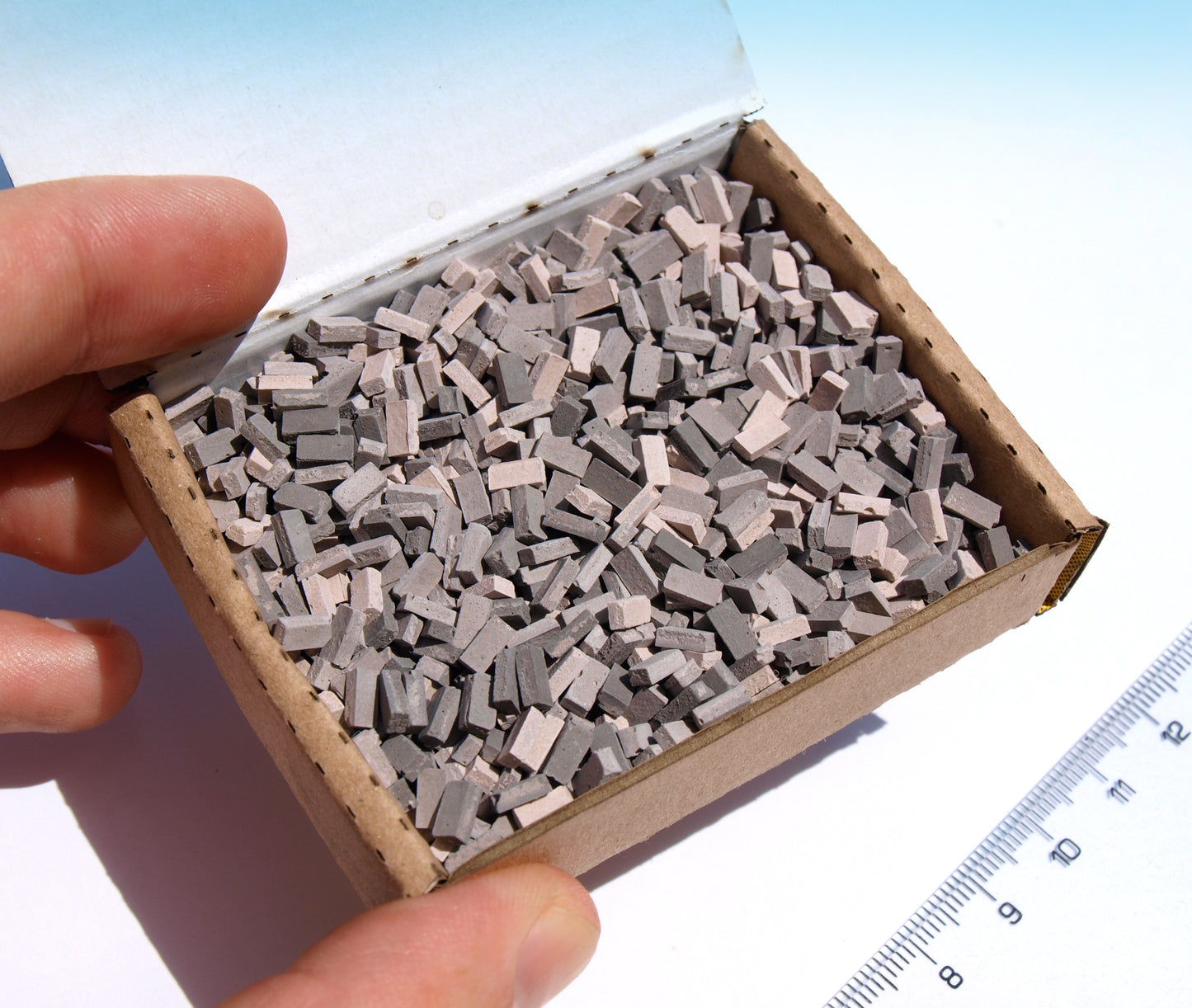 naaron88 Miniature gray mix bricks for O scale dioramas, dollhouses and scenery building.